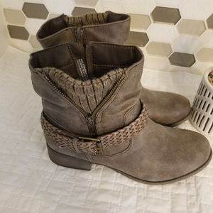 Mood brown boots